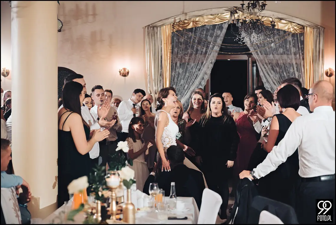 wesele glamour, ślub w stylu glamour, dworek fantazja skomielna biała