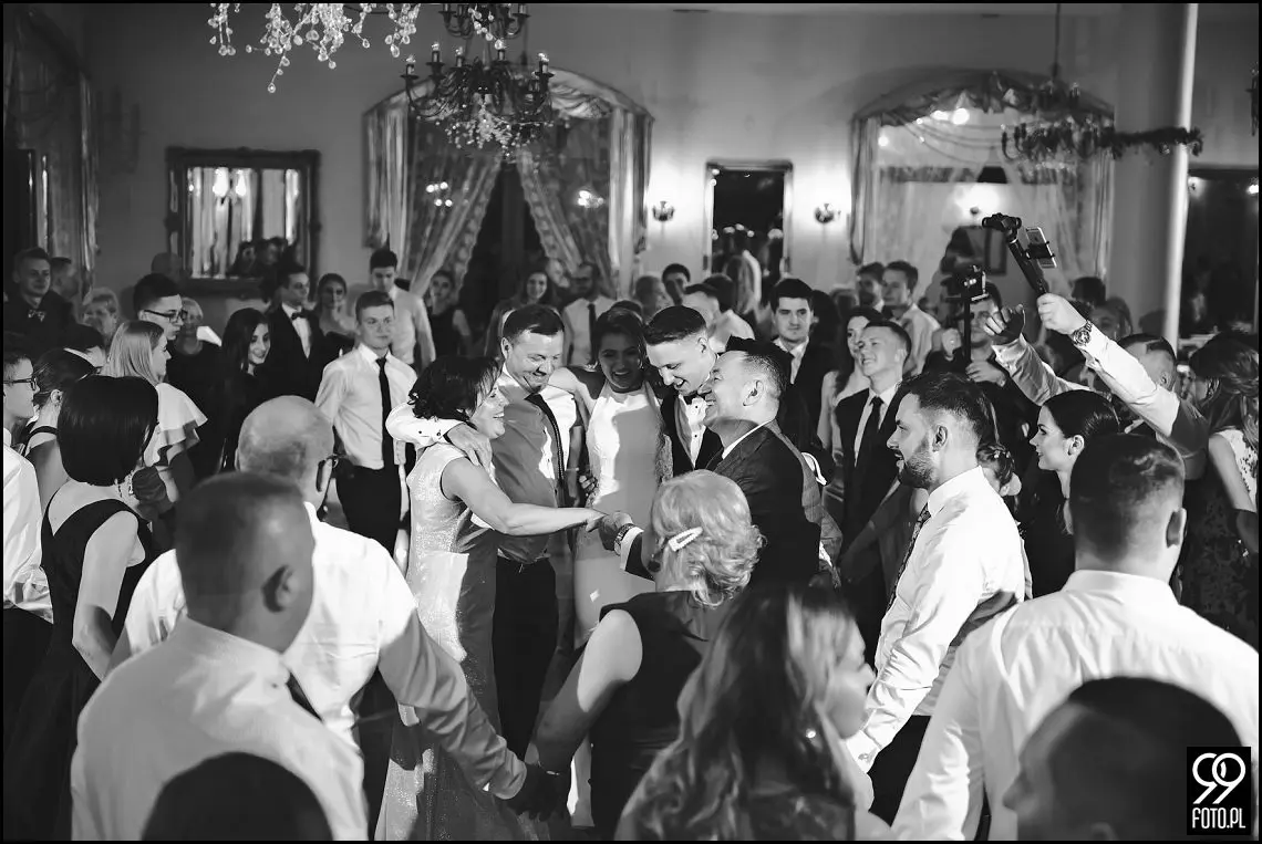 wesele glamour, ślub w stylu glamour, dworek fantazja skomielna biała