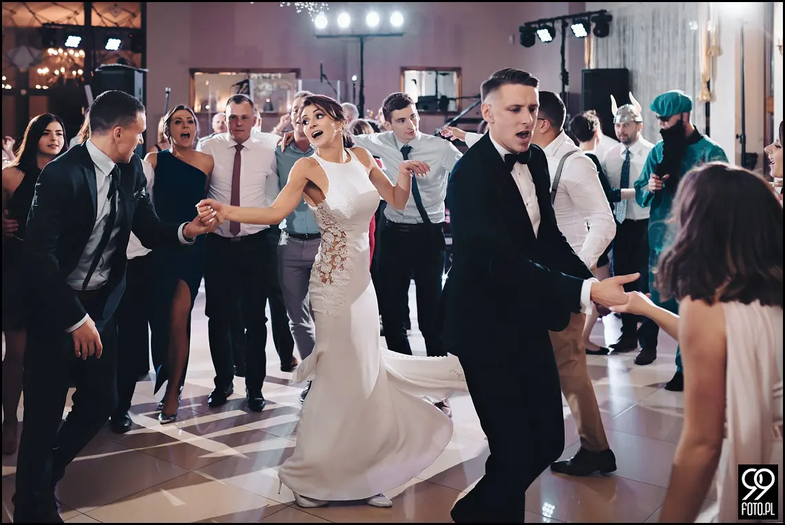 wesele glamour, ślub w stylu glamour, dworek fantazja skomielna biała