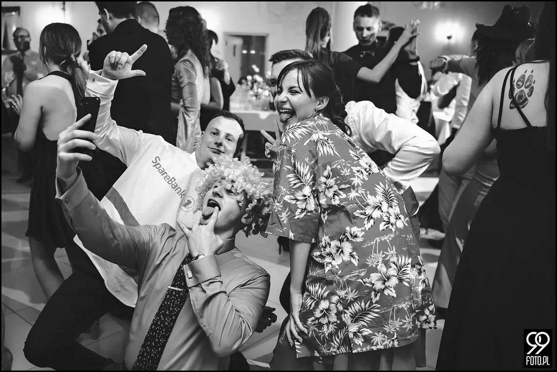 wesele glamour, ślub w stylu glamour, dworek fantazja skomielna biała