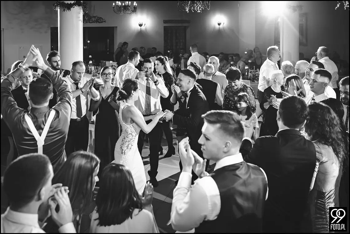 wesele glamour, ślub w stylu glamour, dworek fantazja skomielna biała