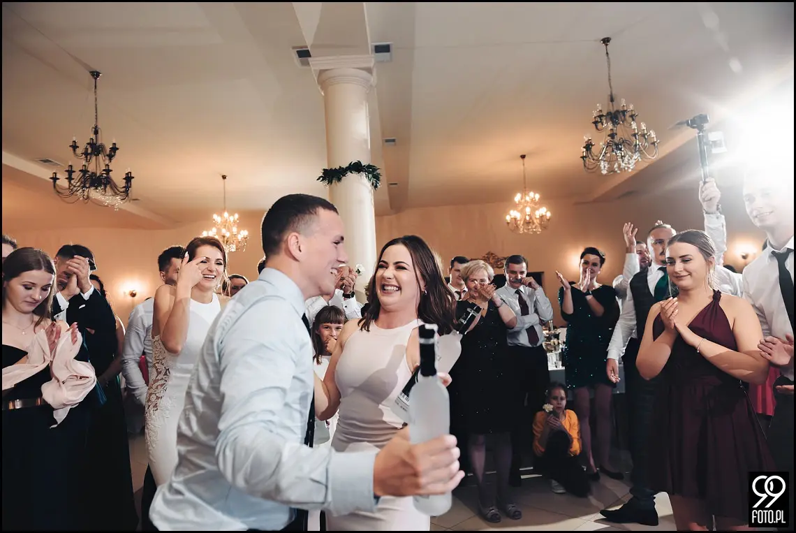 wesele glamour, ślub w stylu glamour, dworek fantazja skomielna biała