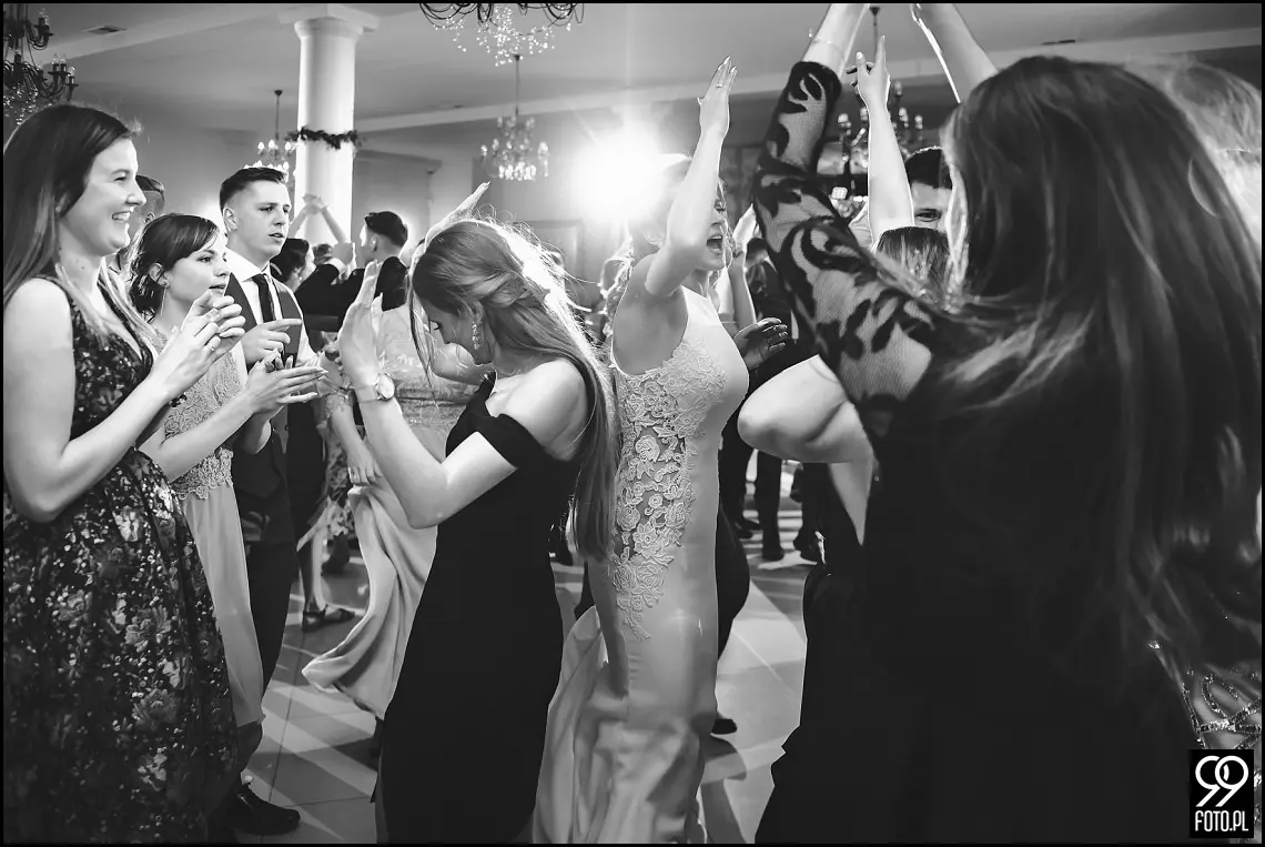 wesele glamour, ślub w stylu glamour, dworek fantazja skomielna biała