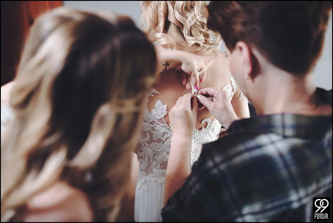 wesele w bystrej, ogród pełen lawendy klimontów, plener o zachodzie słońca