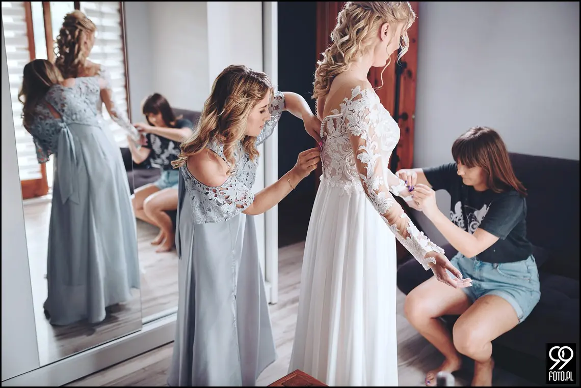 wesele w bystrej, ogród pełen lawendy klimontów, plener o zachodzie słońca