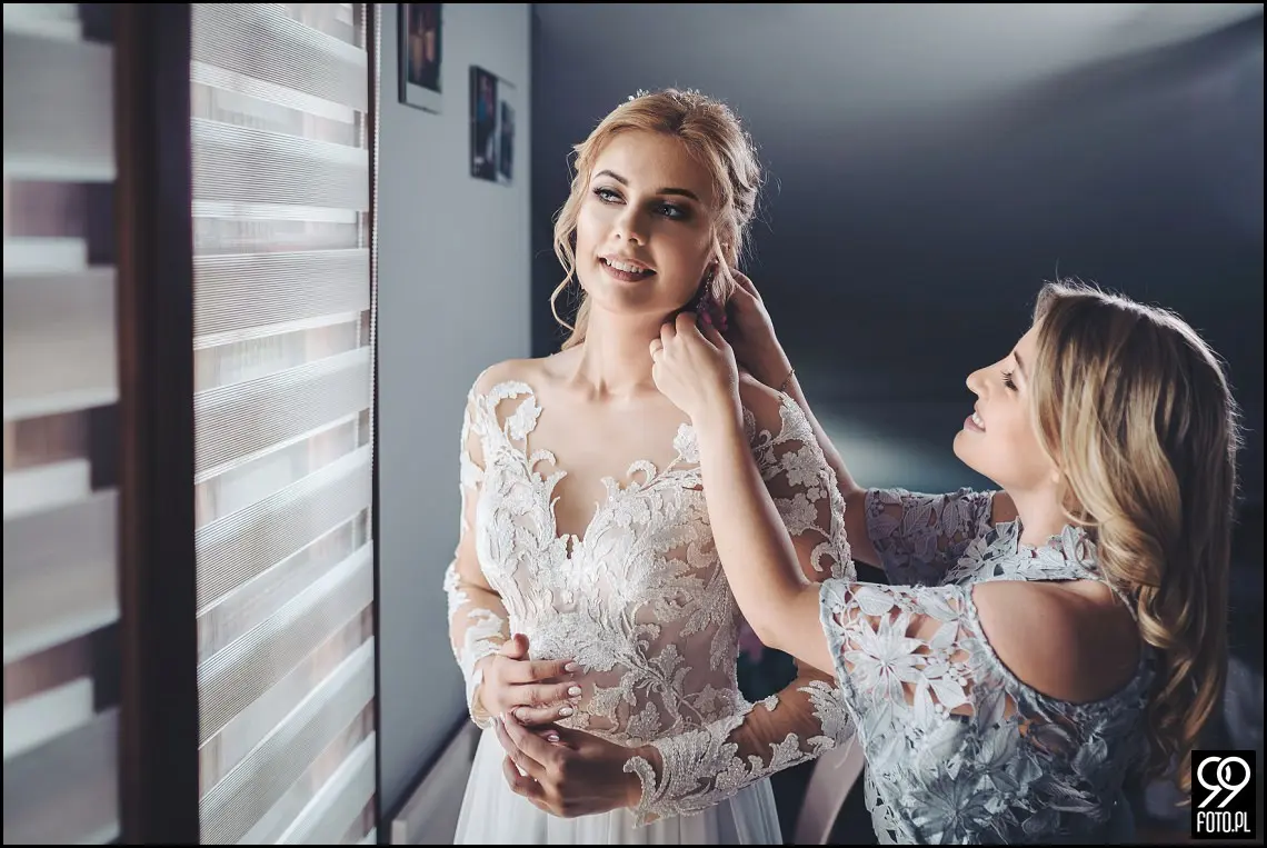 wesele w bystrej, ogród pełen lawendy klimontów, plener o zachodzie słońca