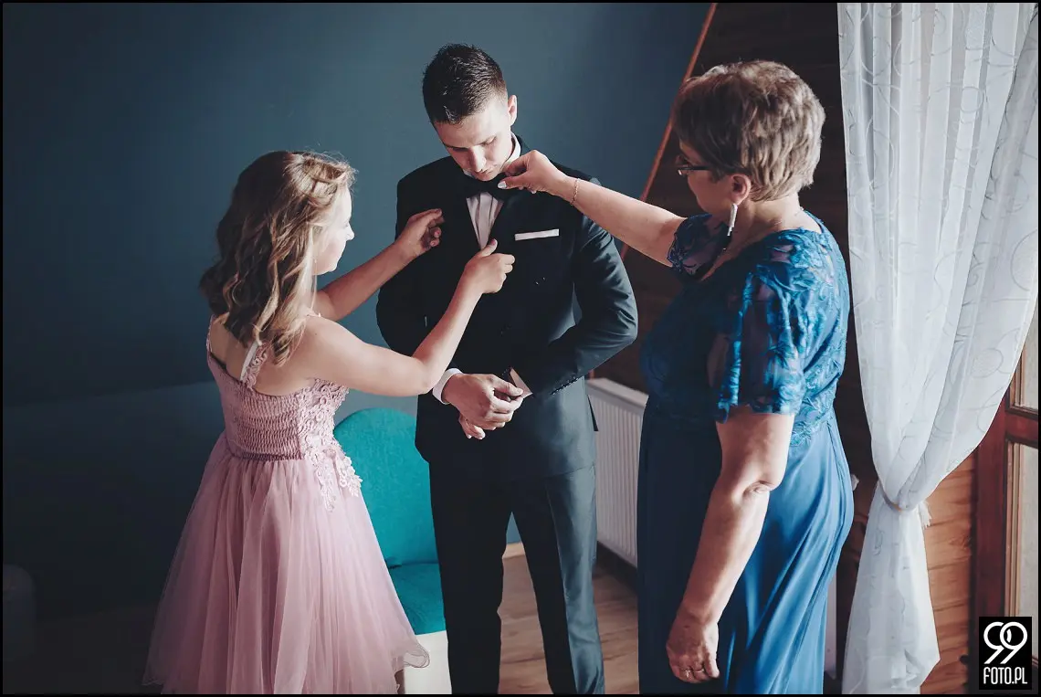 wesele w bystrej, ogród pełen lawendy klimontów, plener o zachodzie słońca