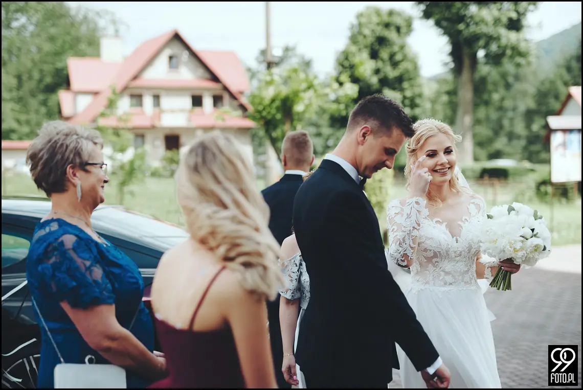 wesele w bystrej, ogród pełen lawendy klimontów, plener o zachodzie słońca