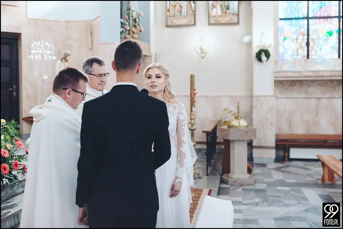 wesele w bystrej, ogród pełen lawendy klimontów, plener o zachodzie słońca