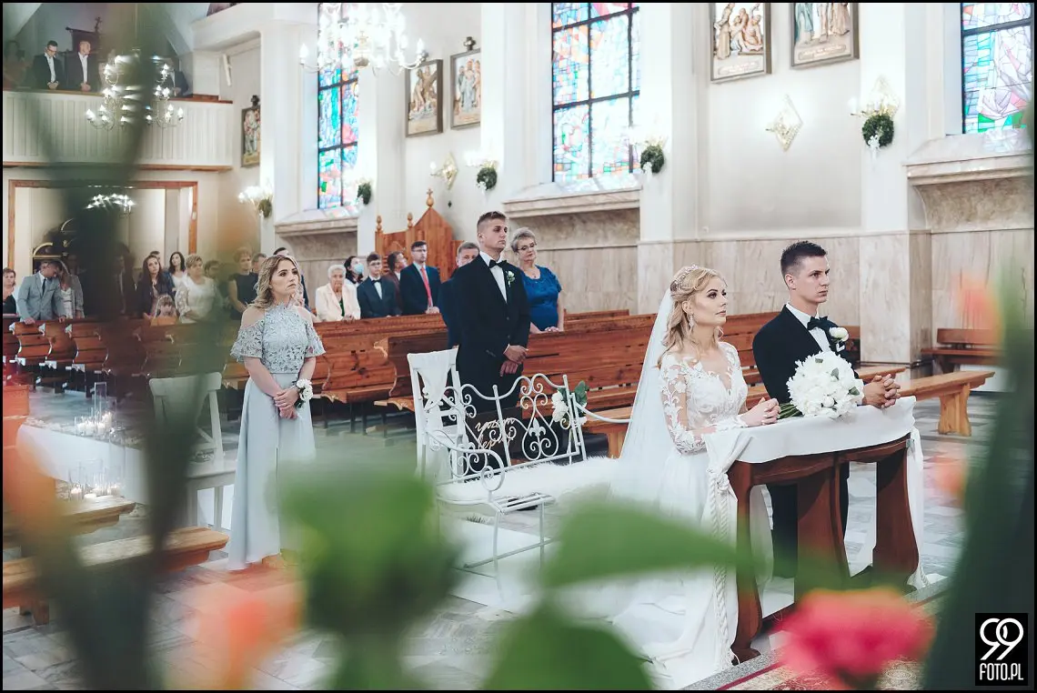 wesele w bystrej, ogród pełen lawendy klimontów, plener o zachodzie słońca