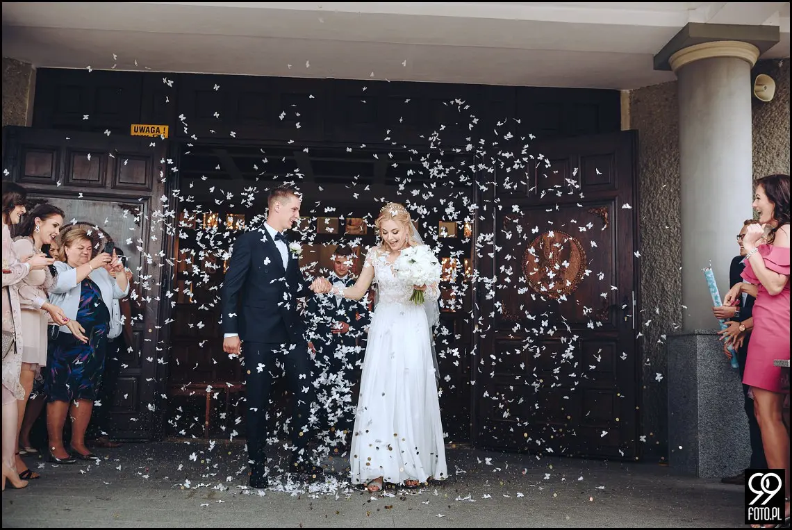 wesele w bystrej, ogród pełen lawendy klimontów, plener o zachodzie słońca