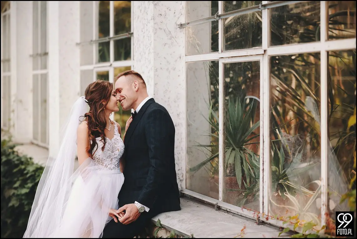 plener ślubny w Ogrodzie Botanicznym, zakochani w Krakowie, ślubna sesja zdjęciowa jesienią