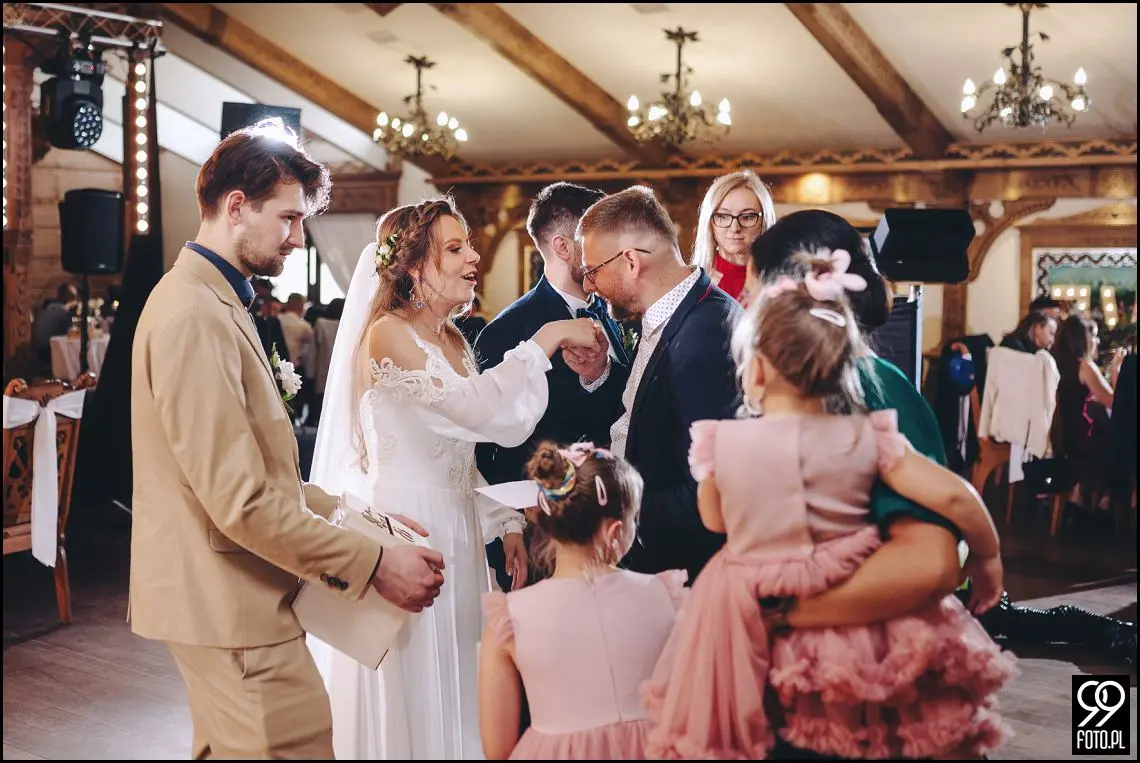 fotograf na wesele Rabka Zdrój, kościół św. Marii Magdaleny w Rabce, sala weselna Kabanos w Spytkowicach