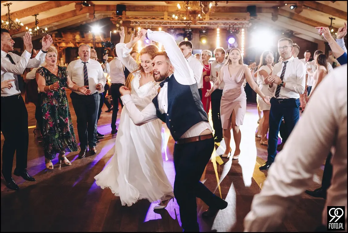 fotograf na wesele Rabka Zdrój, kościół św. Marii Magdaleny w Rabce, sala weselna Kabanos w Spytkowicach