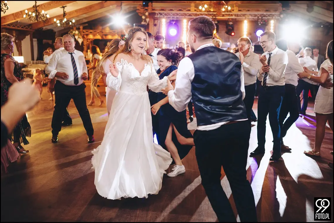 fotograf na wesele Rabka Zdrój, kościół św. Marii Magdaleny w Rabce, sala weselna Kabanos w Spytkowicach