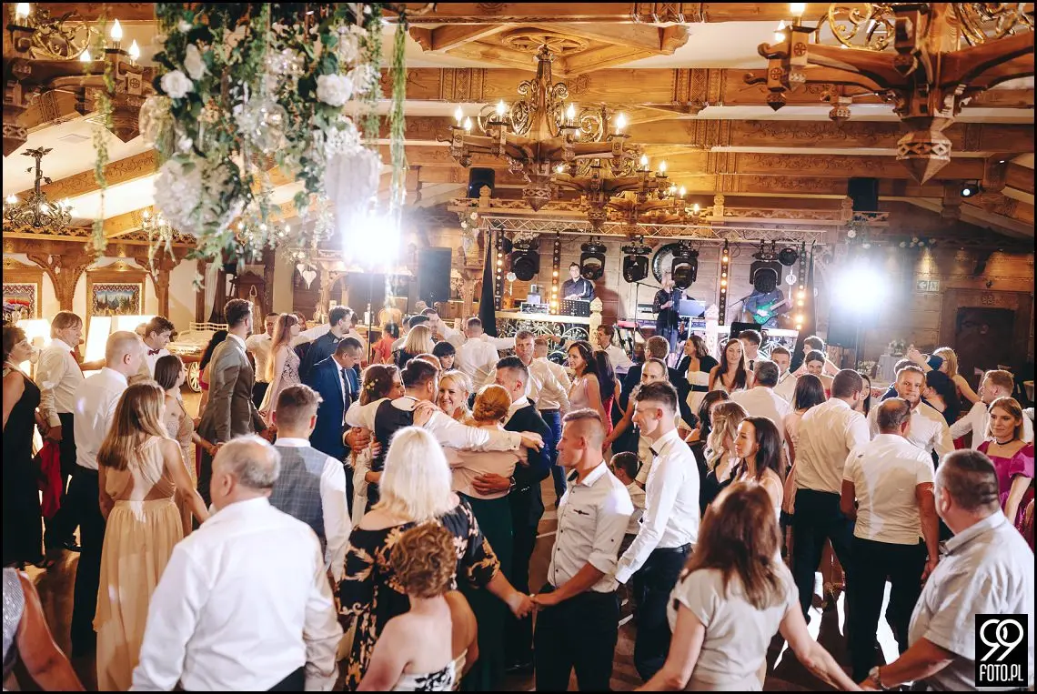 fotograf na wesele Rabka Zdrój, kościół św. Marii Magdaleny w Rabce, sala weselna Kabanos w Spytkowicach