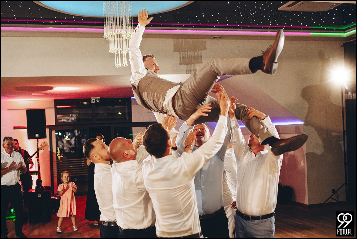 sala weselna Graffit Myślenice, magia ślubu w stylu Glamour, zdjęcia ślubne Myślenice